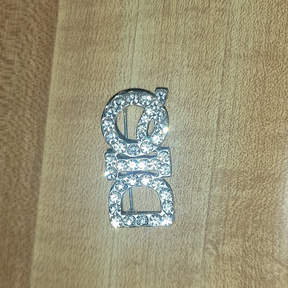 Brooches DIQ